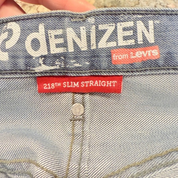 Men’s Denizen Levi's Blue Slim Straight Jeans Classic Denim Style 38x32 - Picture 6 of 12